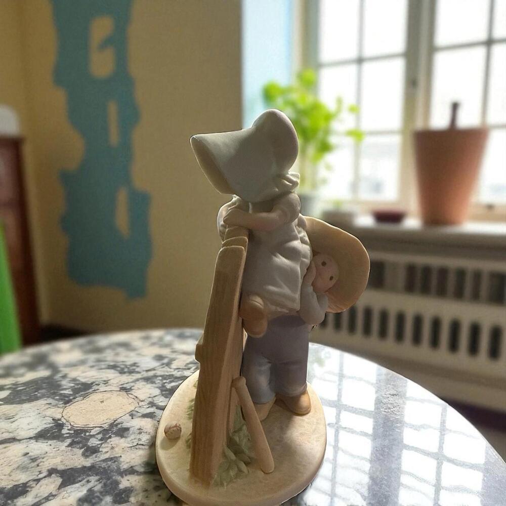 HOMCO Masterpiece Circle of Friends Home Run Two Are Better Than One Figurine